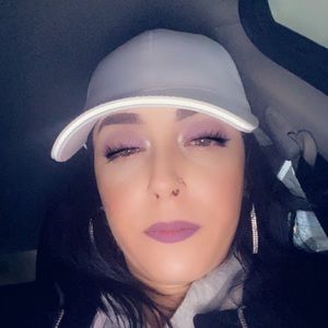 Meet your Posher, Leanna